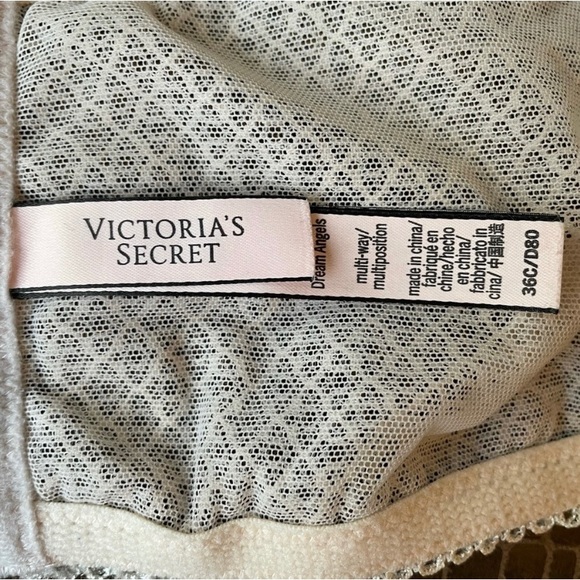 Victoria Secret 'Dream Angels' collection bra - Picture 4 of 6